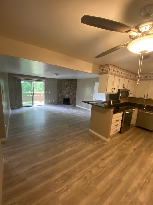 Photo - 420 Zang St Unit 3-206