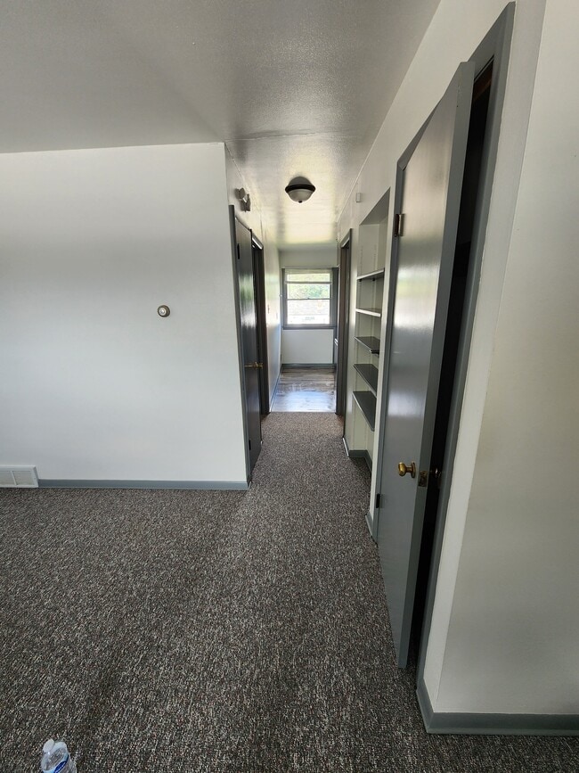 Photo - 6810 W Morgan Ave Unit 4