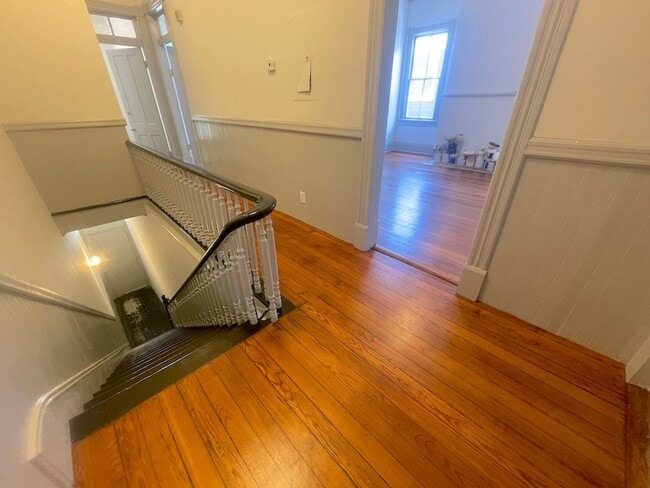Photo - 2 BED | 1 BATH | SECOND FLOOR BALCONY | E DUFFY & PRICE ST