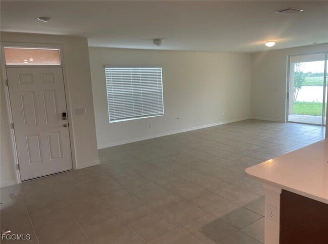 Photo - 7025 Crystal Way