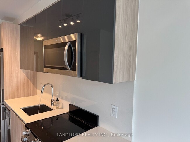 Photo - 11 Maryport Ave Unit 116