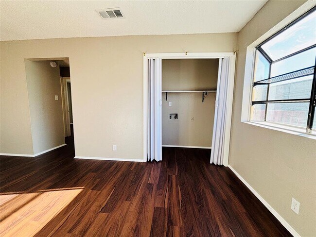 Photo - 10211 Brownie Dr