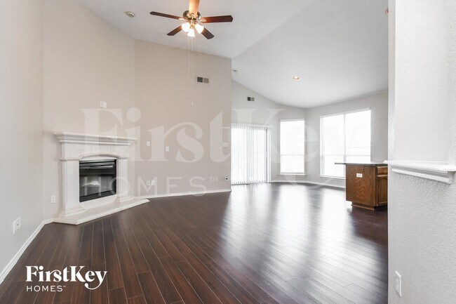 Photo - 1101 Vista View Dr