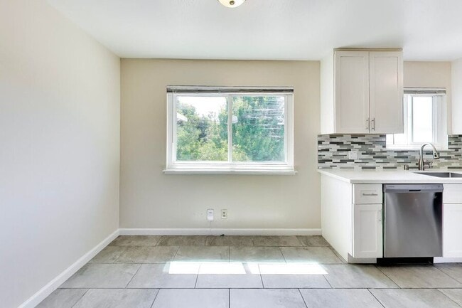 Photo - 227 Madrone St Unit 03