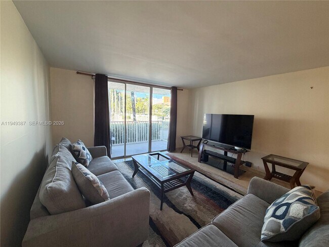 Photo - 2801 NE 183rd St Unit 111W