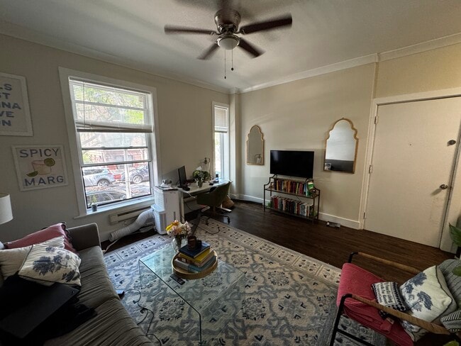 Building Photo - 2909 N Mildred Ave Unit 2905-1 Rental