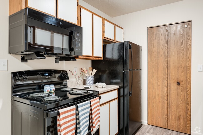 Interior Photo - Lakeside Apartments