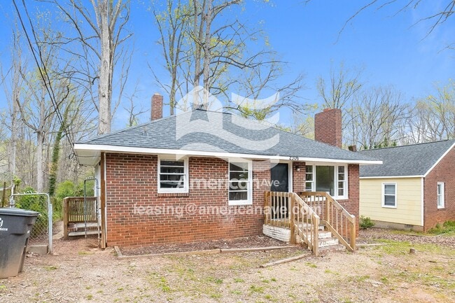 Photo - 2306 Redbud Ln