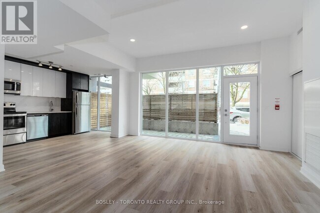 Photo - 3 Cardiff Rd Unit 106