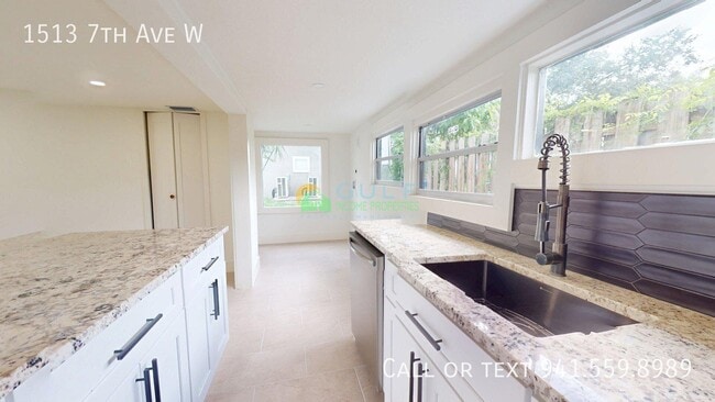 Photo - 1513 7th Ave W