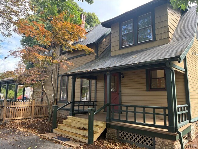 Photo - 960 Salt Springs Rd