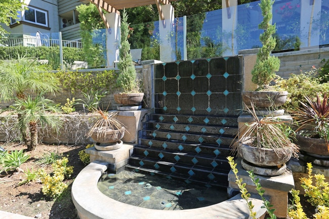 El servicio de agua el otoño de - Orange Grove Circle