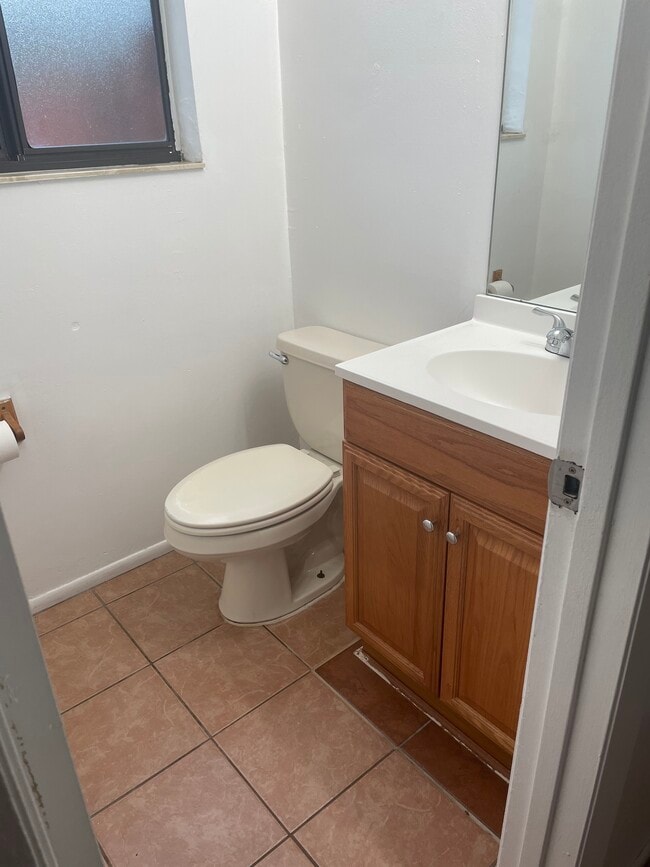 Photo - 322 Canal Rd