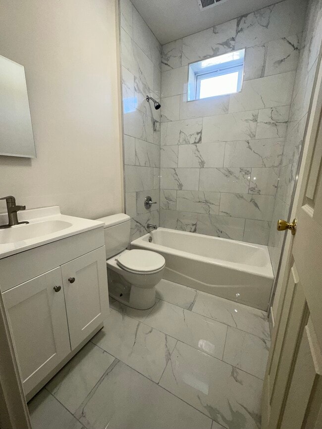 Building Photo - 2389 Mountain Ave Unit 1 Rental