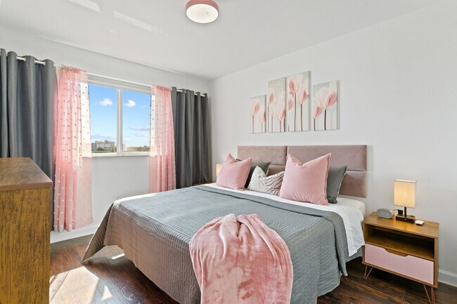 Photo - 2280 SW 32nd Ave Unidad ID1056260P