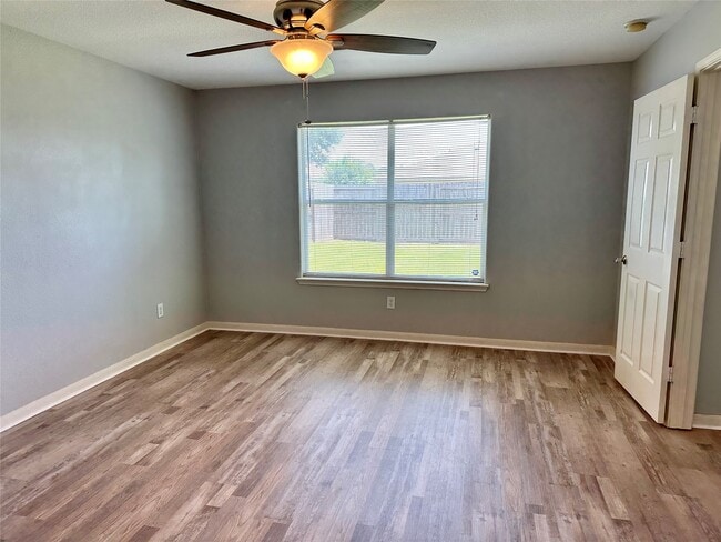 Photo - 29006 Trinity River Dr
