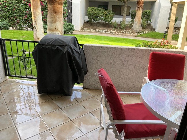 Building Photo - 5301 E Waverly Dr Unit 217