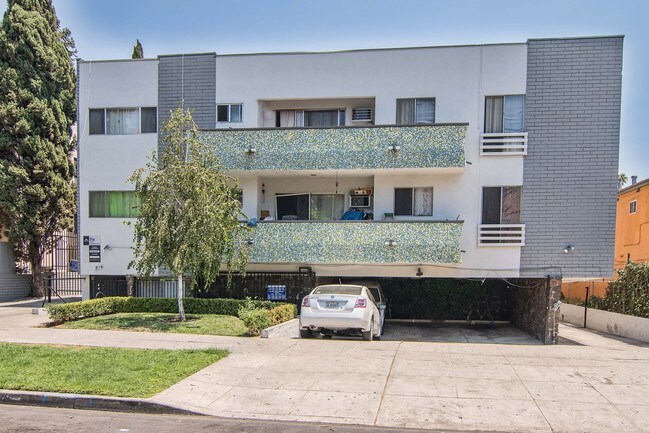 Photo - 514 S Mariposa Ave