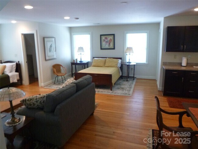 Photo - 3041 Park Rd Unit Carriage House