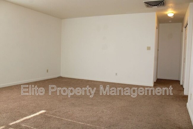 Photo - 208 W Palmer Lake Dr