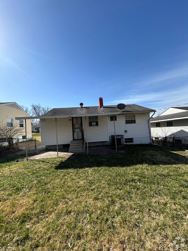 Building Photo - Beautiful 2 Bedroom & 1 Bathroom Bungalow ... Rental