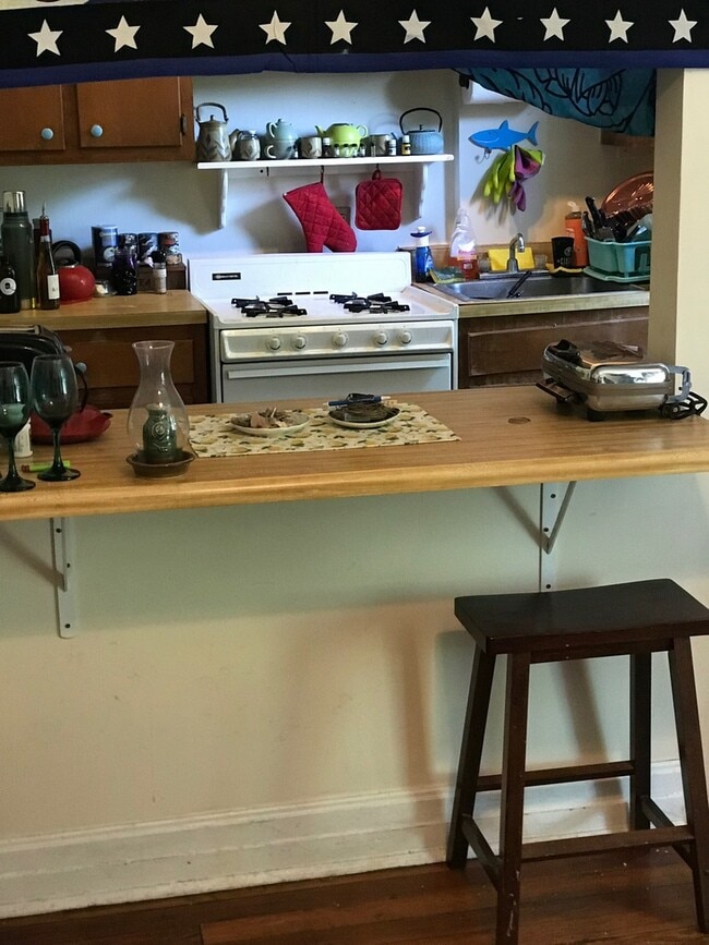 Photo - 1123 Grove Ave Unit #3