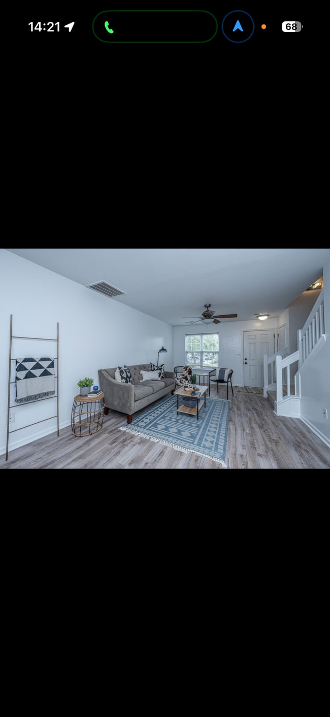 Photo - 444 Doane Way