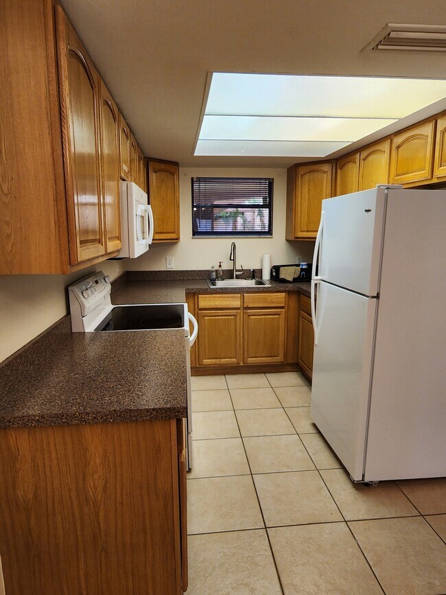 Photo - 12491 McGregor Blvd Unidad 4