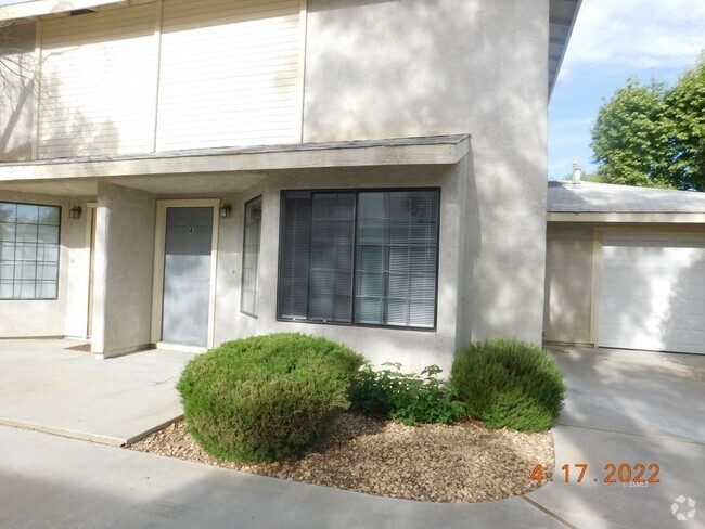 Building Photo - 628 W Perdew Ave Unit 625 W Perdew Ave #B Rental