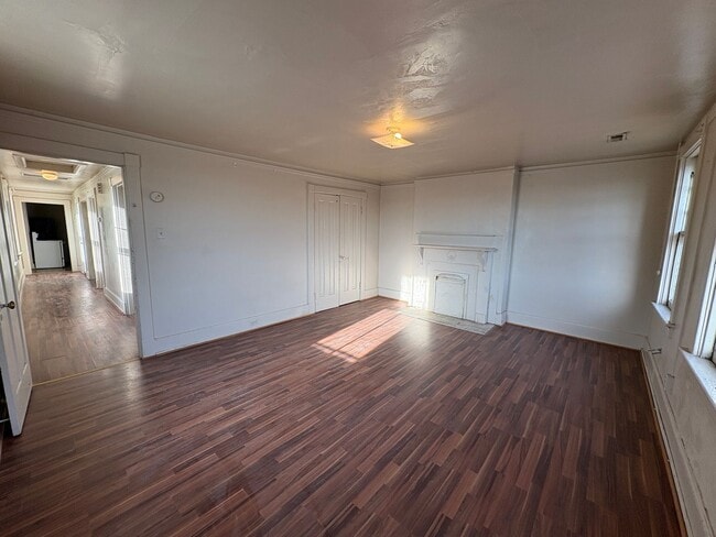 Photo - Two bedroom in Lynchburg! Located on the bus line!