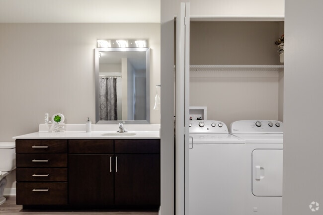 2BR, 2BA - Bathroom/Laundry