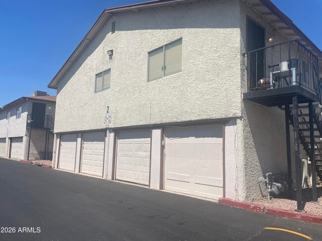 Building Photo - 860 E Brown Rd Unit 34