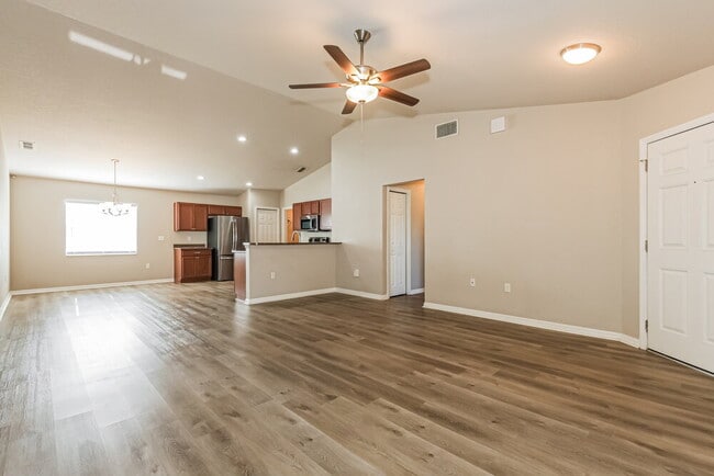 Photo - 34835 Redding Ln