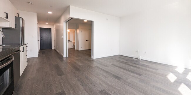 Photo - 388 King St E Unit 305