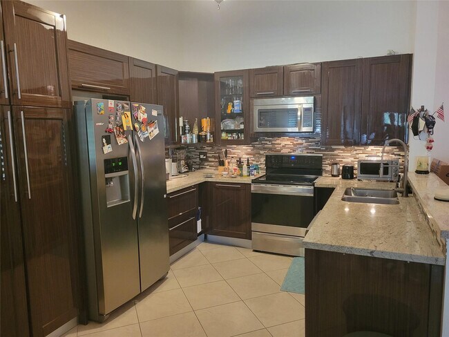 Photo - 13851 Oneida Dr Unit D2