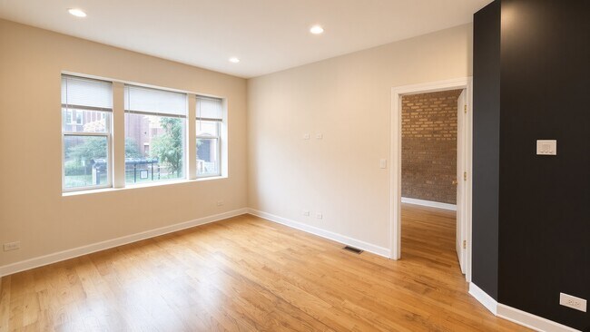4605 N Kimball Ave Unit 1N