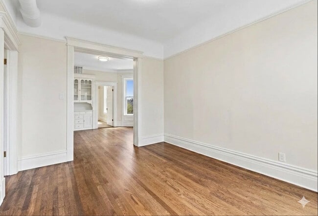 Photo - 3751 N Clifton Ave