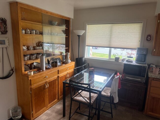Photo - 2290 Douglas Rd
