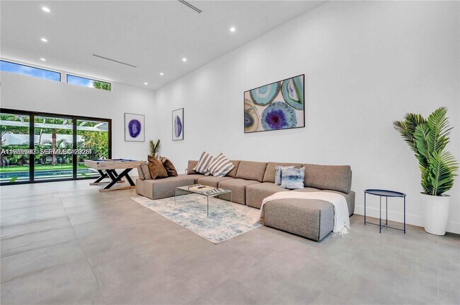 Photo - 155 NW 51st St