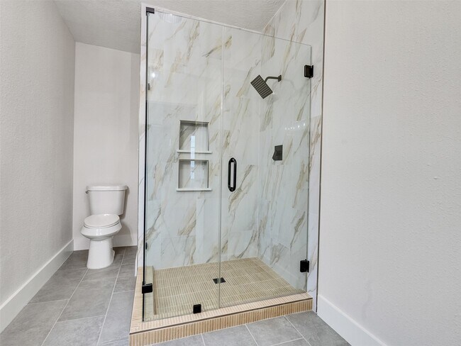 Photo - 7016 Delesandri Dr