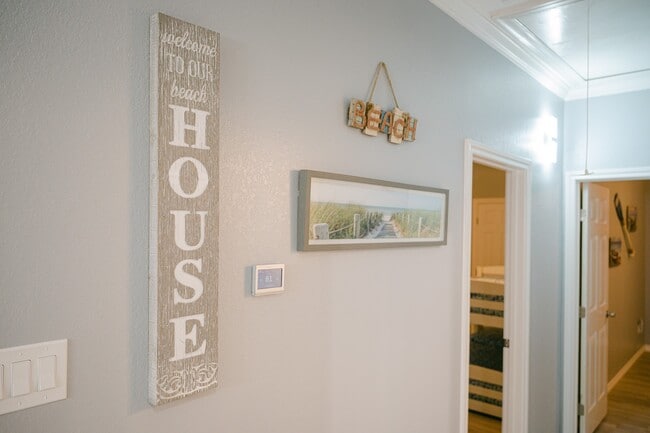 Building Photo - 305 Jettyview Rd