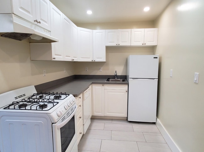 Photo - 55 Brosnan St Unidad 55 B