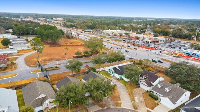 Photo - 1911 Colonial Woods Blvd