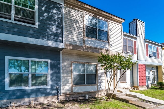 Photo - 12205 Magnolia Blossom St