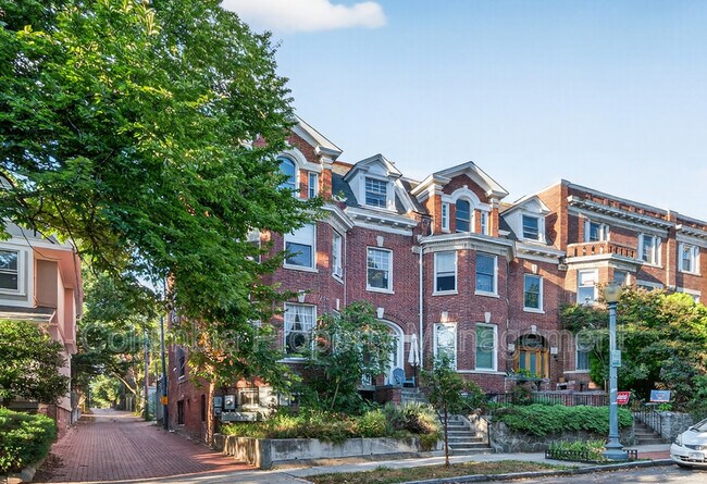 Photo - 1707 Kilbourne Pl NW Rental