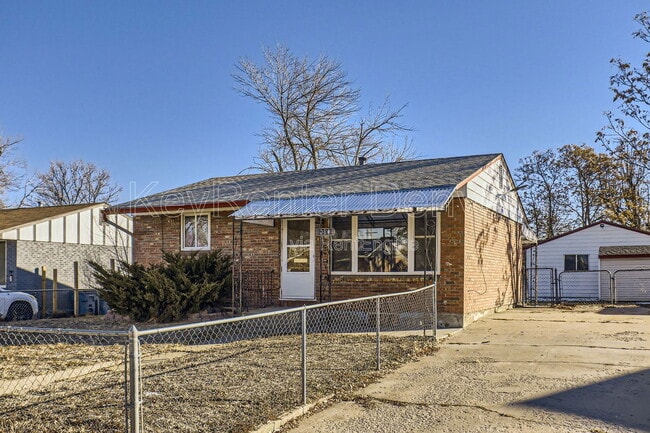 Photo - 6630 Magnolia St