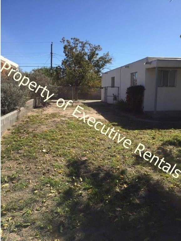 Photo - 2324 E Idaho Ave