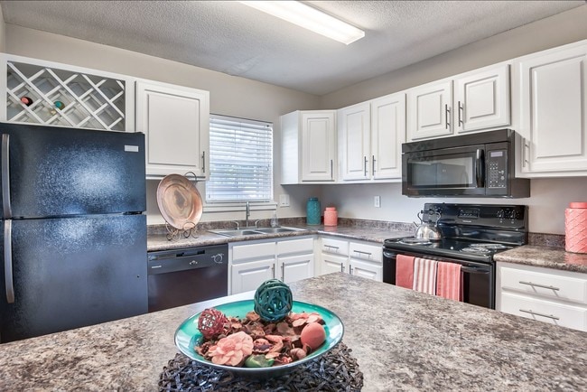 Kitchen - Chalet Apartments