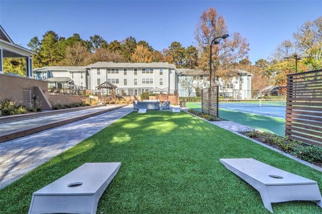 Photo - 3200 Post Woods Dr NW House