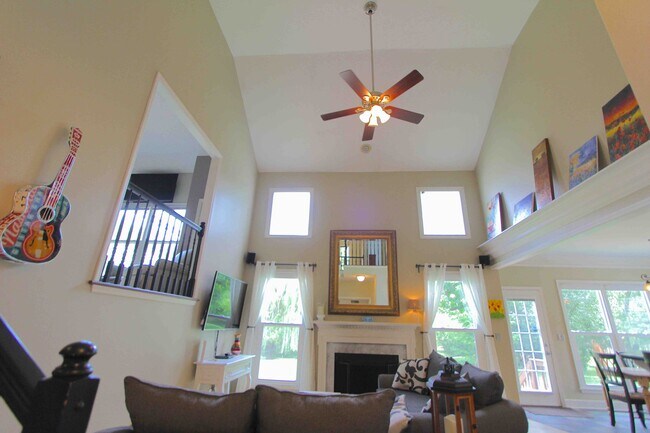 Photo - 5711 Chadwick Ln